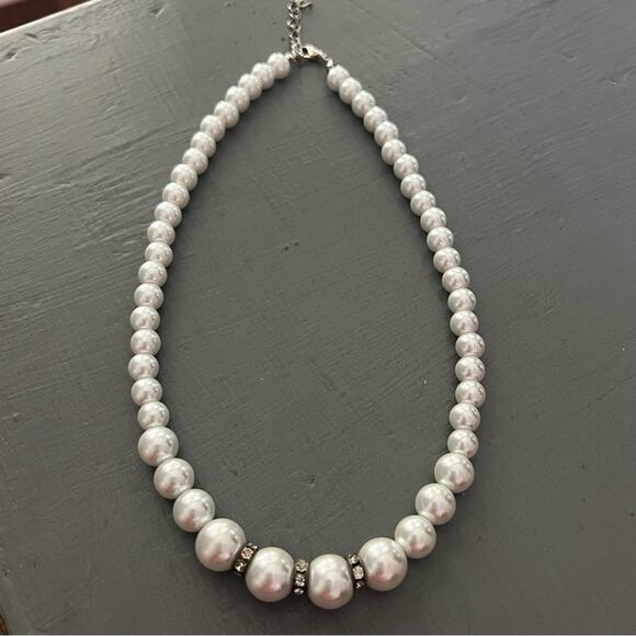 Faux Pearl Beaded Necklace - Picture 6 of 6